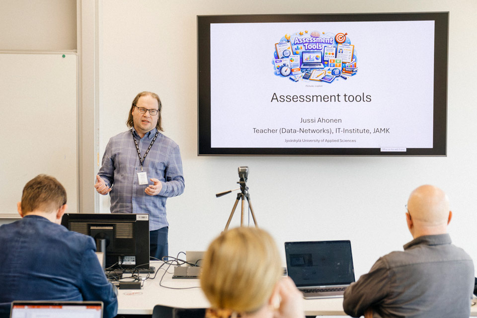 Jussi Ahonen, Senior Lecturer at the IT Institute of JAMK